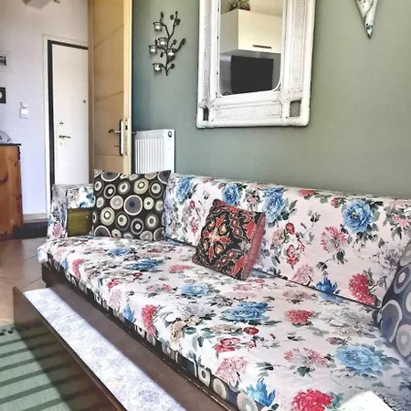 Metamorphosis - Halkidiki On The * メタモルフォシ